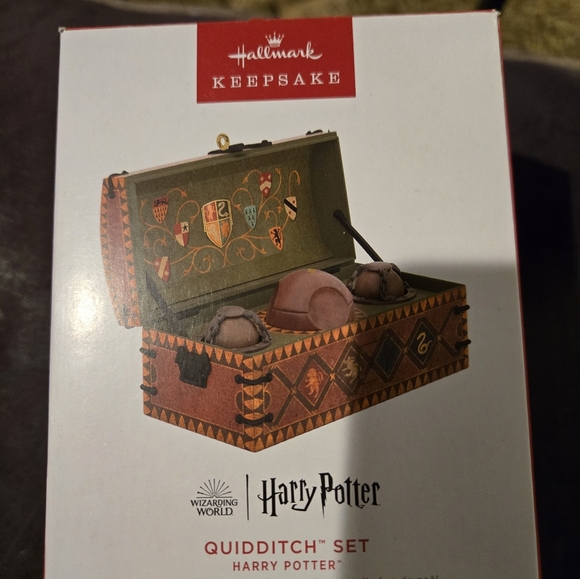 Hallmark Ornament Harry Potter Quidditch Set - Picture 5 of 7